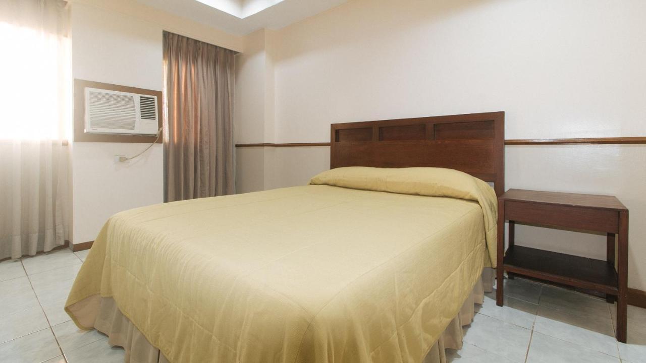 Garden Plaza Hotel Manila Zewnętrze zdjęcie